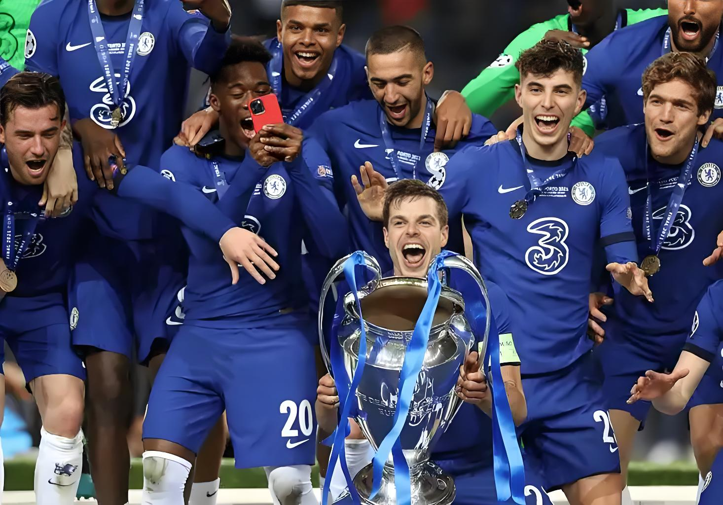 赛地聚焦:法国杯冲刺阶段热度飙升;广东宏远内部沟通;引发热议;年轻球员得到机会的简单介绍 赛地聚焦:法国杯冲刺阶段热度飙升;广东宏远内部沟通;引发热议;年轻球员得到机会的简单介绍