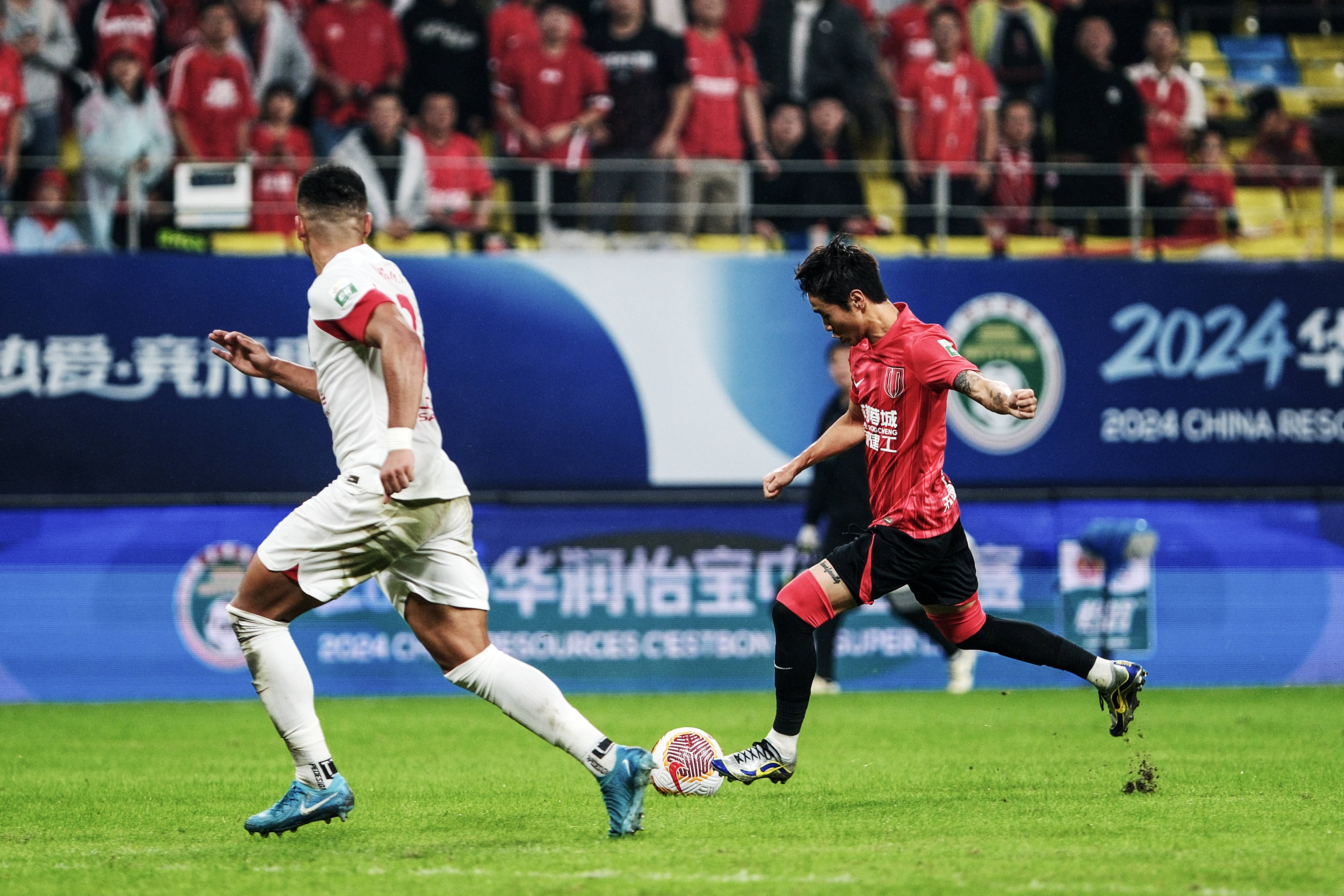 OD体育登录-皇家社会发布备战花絮，集结日强势反弹，荷甲任务艰巨，年轻球员得到机会的简单介绍